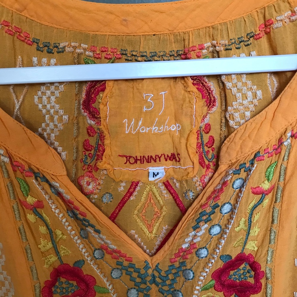 Johnny Was ‘George’ Peasant Top - Picture 5 of 10